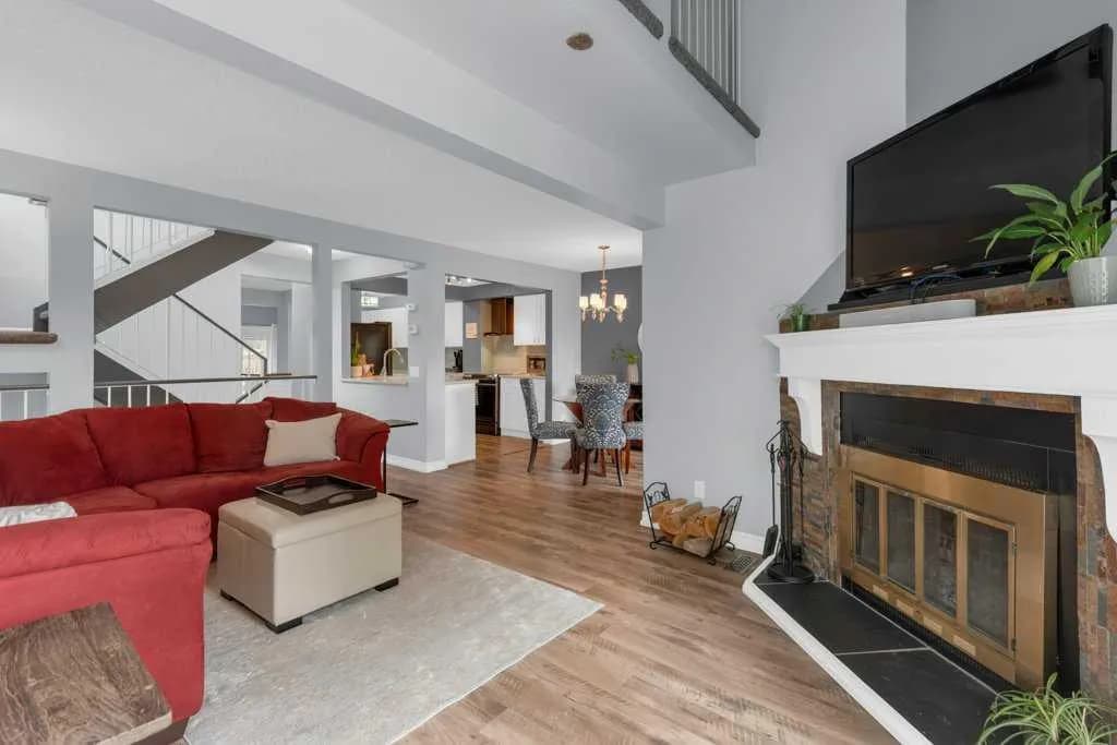 Semi Detached (Half Duplex)