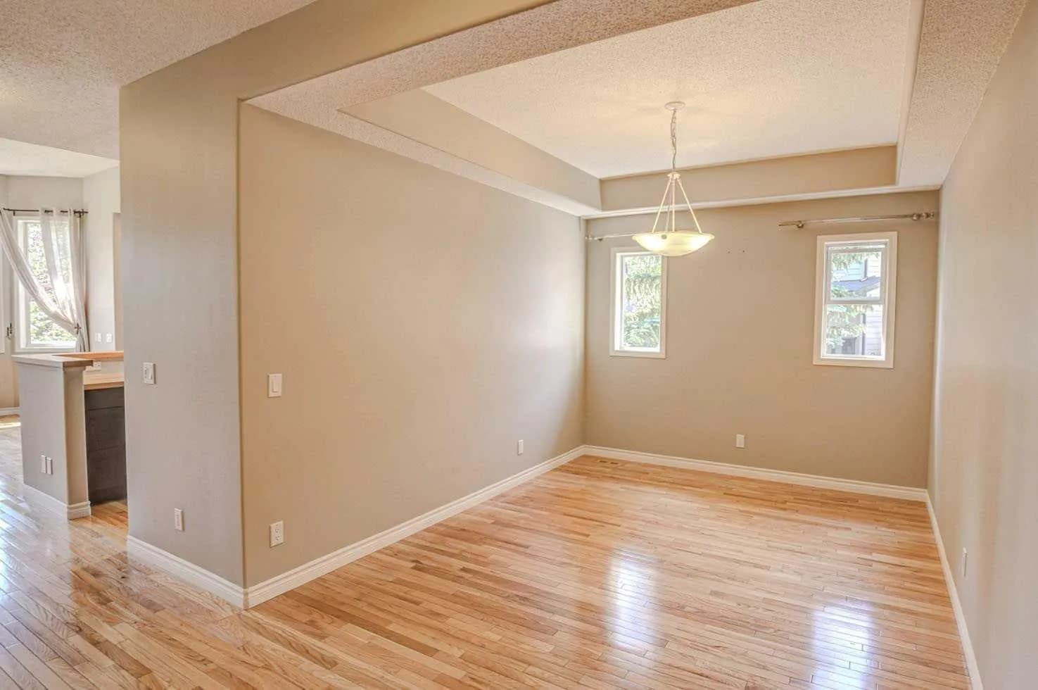 Semi Detached (Half Duplex)