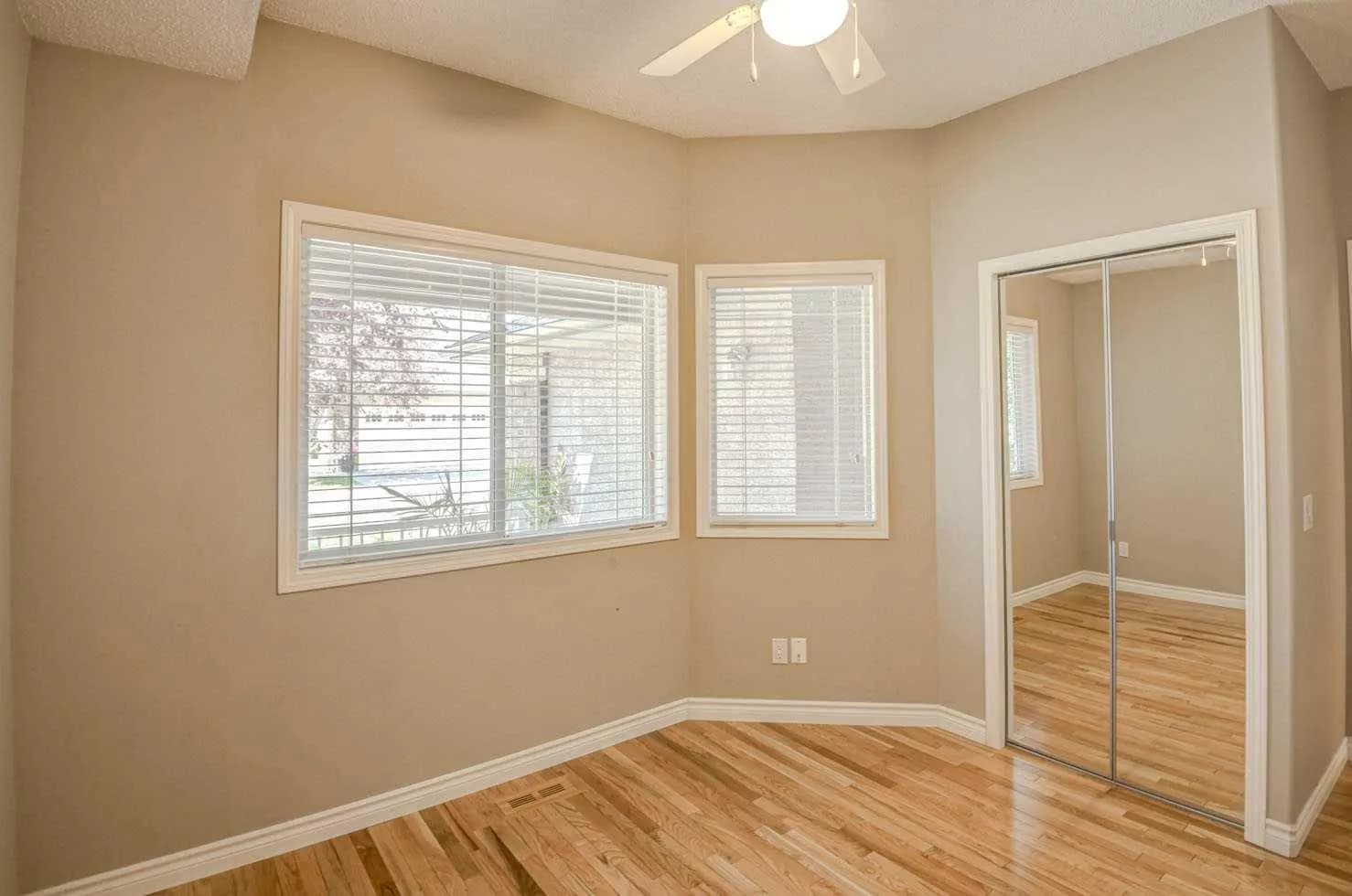 Semi Detached (Half Duplex)