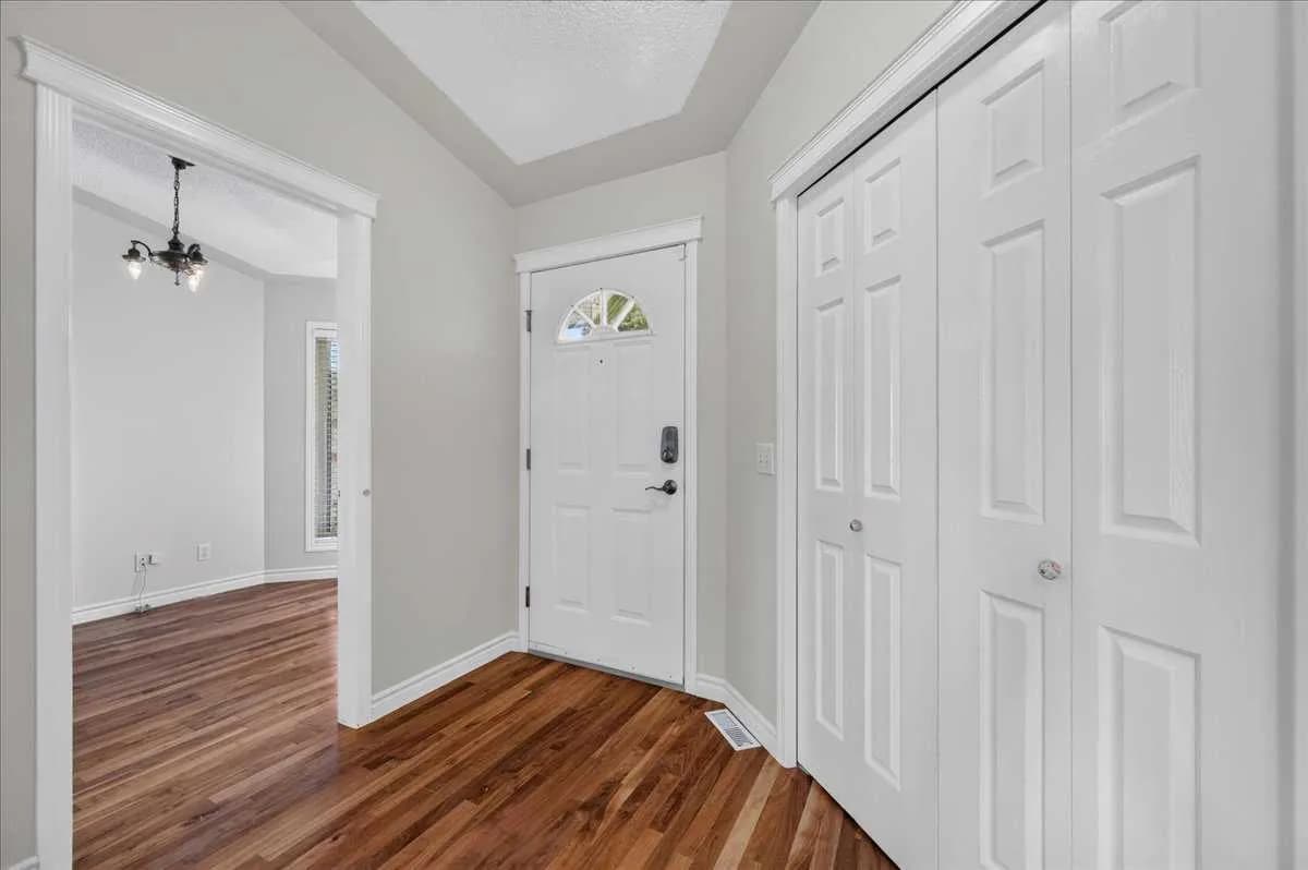 Semi Detached (Half Duplex)