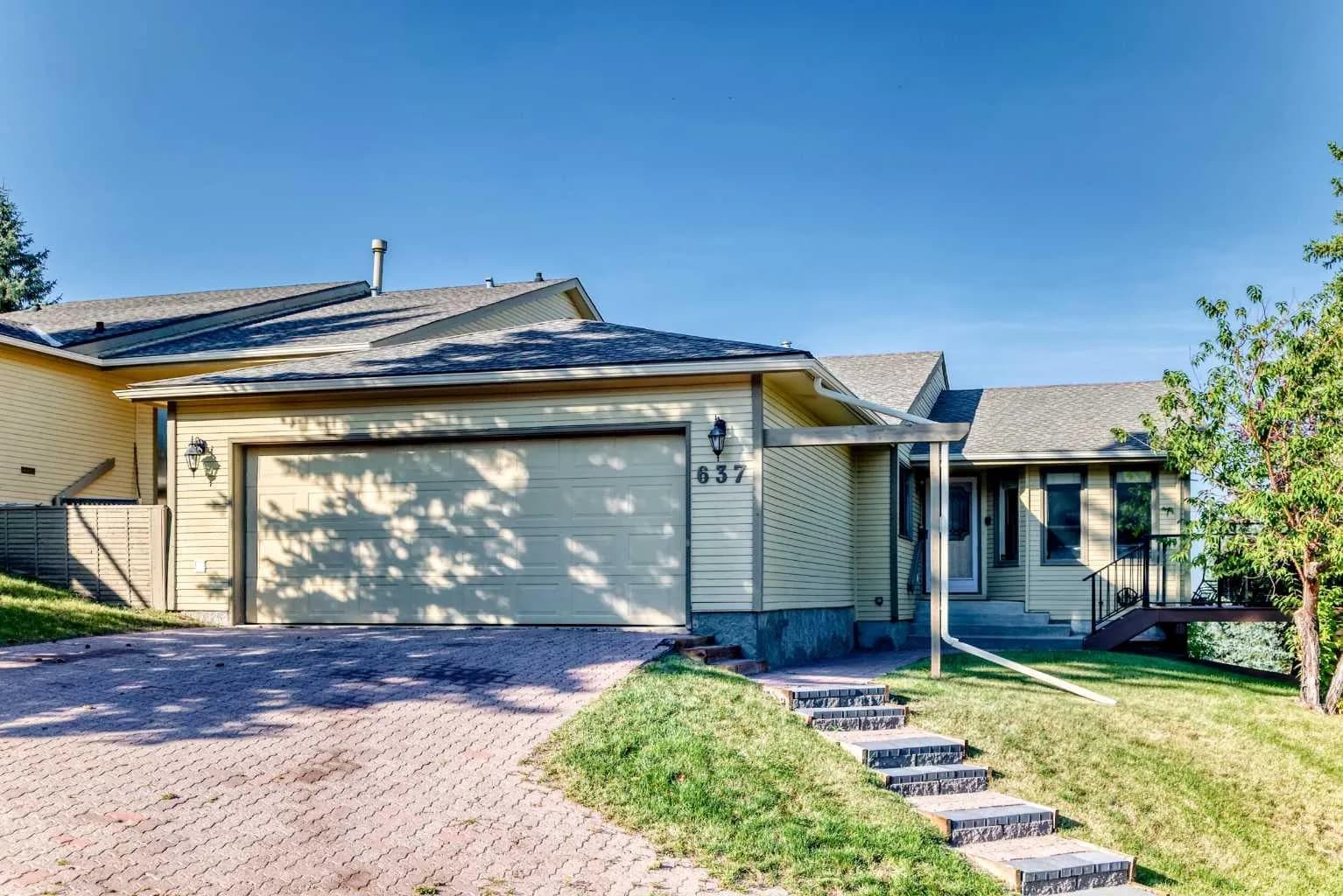 Semi Detached (Half Duplex)