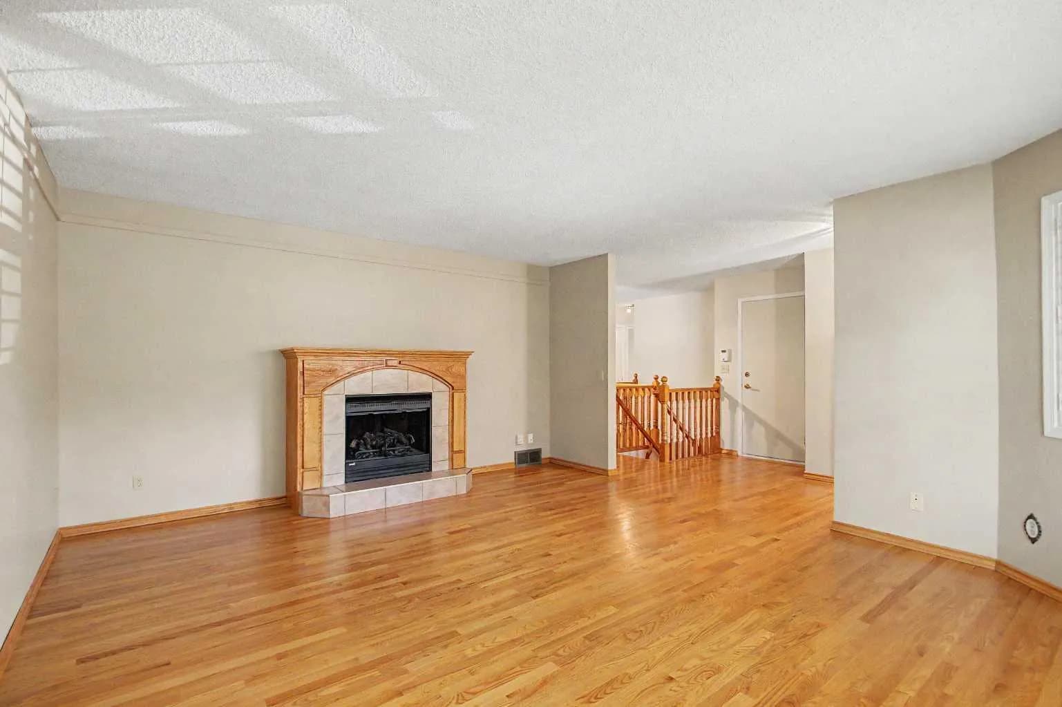 Semi Detached (Half Duplex)